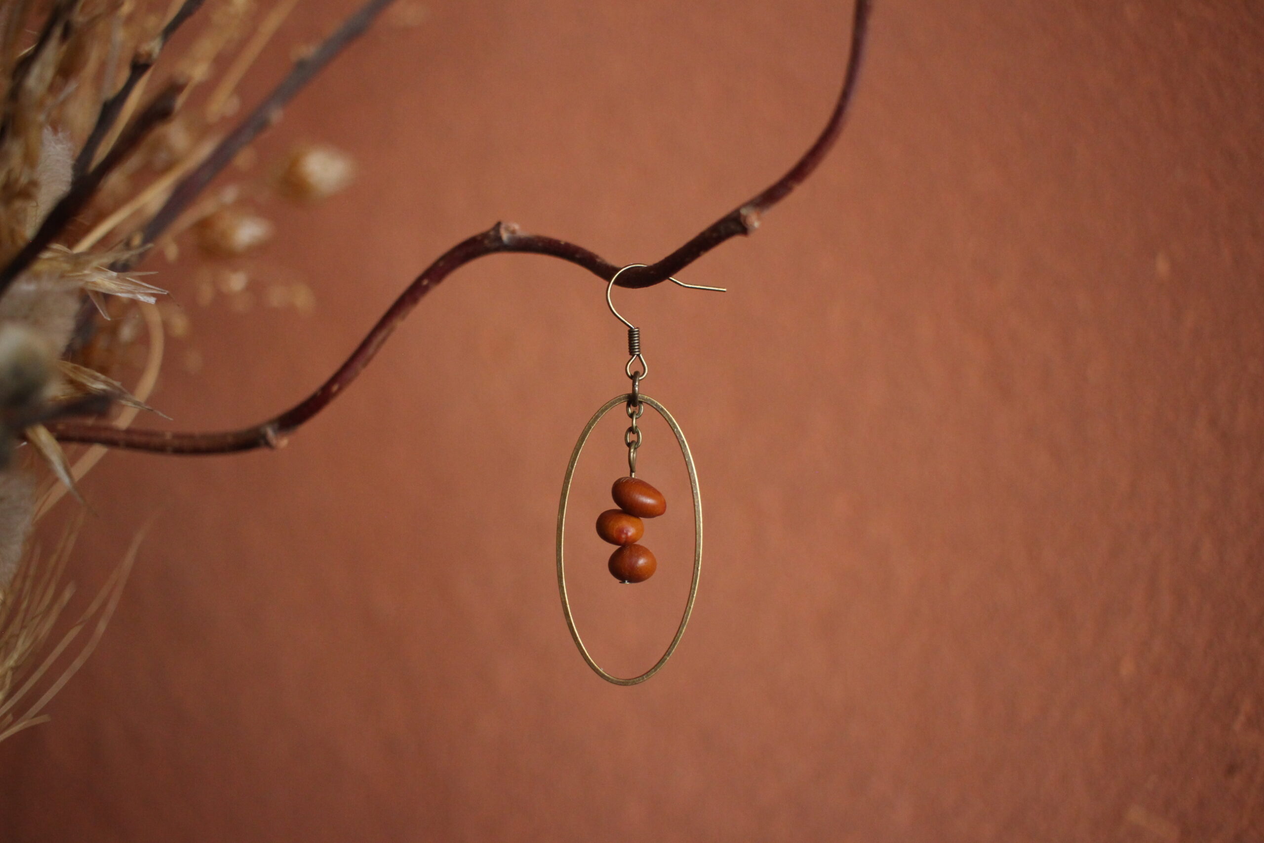 Boucles d'oreilles Ovale marron – Image 4