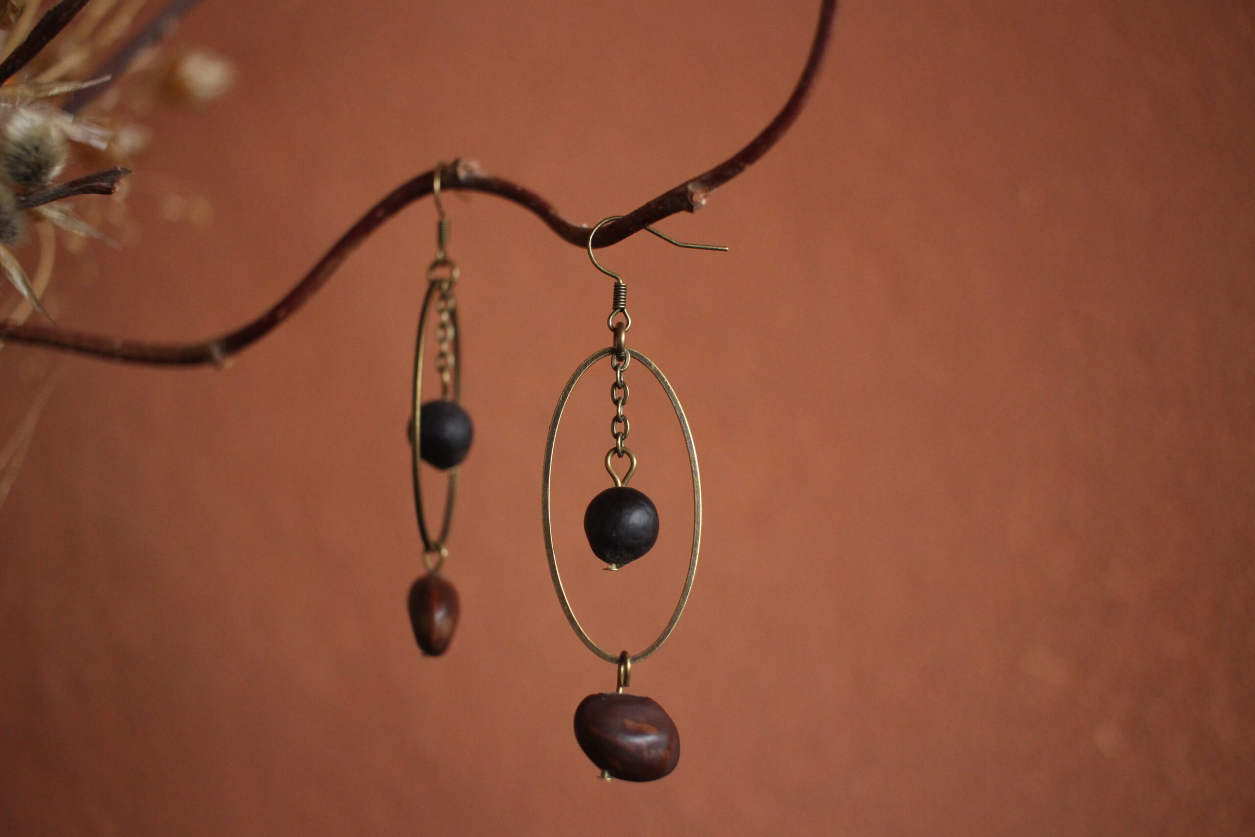 Boucles d'oreilles Ovale noire et marron – Image 4