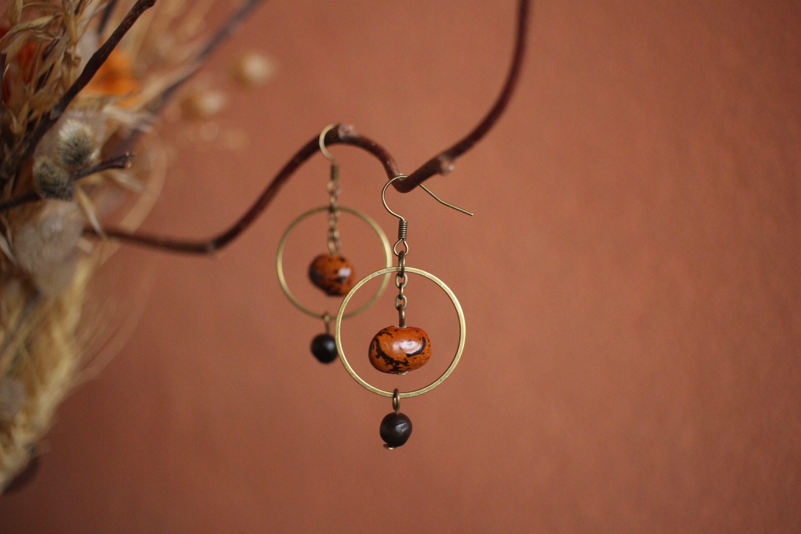 Boucles d'oreilles Petit rond haricot coco et Savonnier de Chine – Image 5