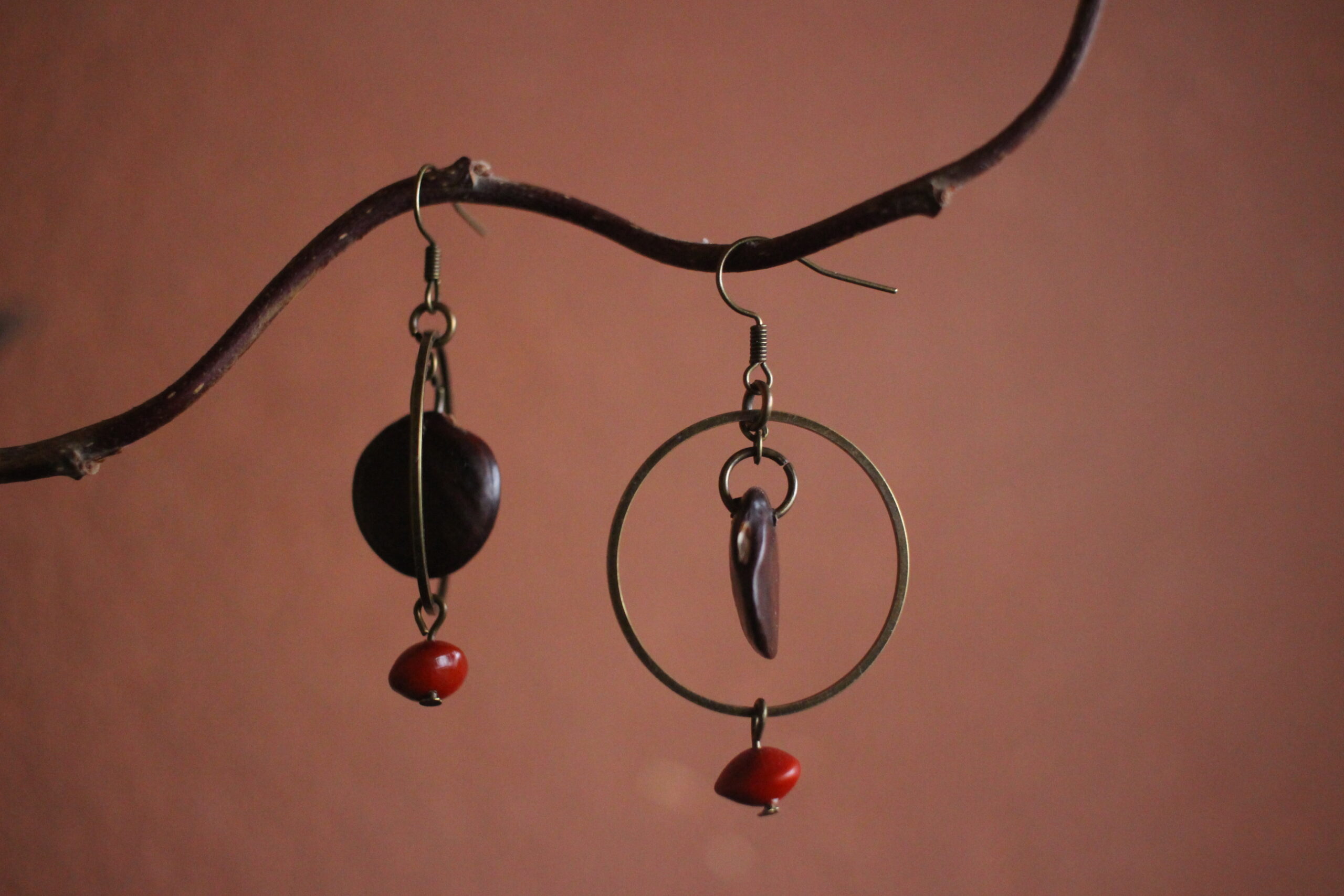 Boucles d'oreilles Glycine et rouge – Image 5