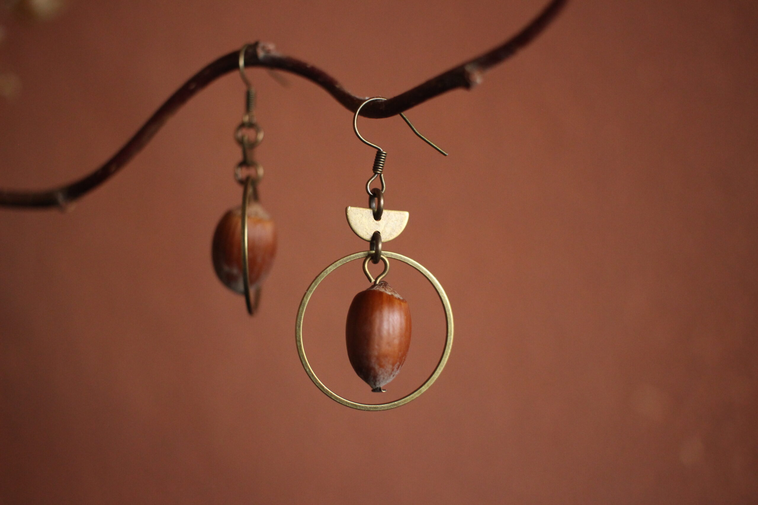 Boucles d'oreille Rond Noisette – Image 4