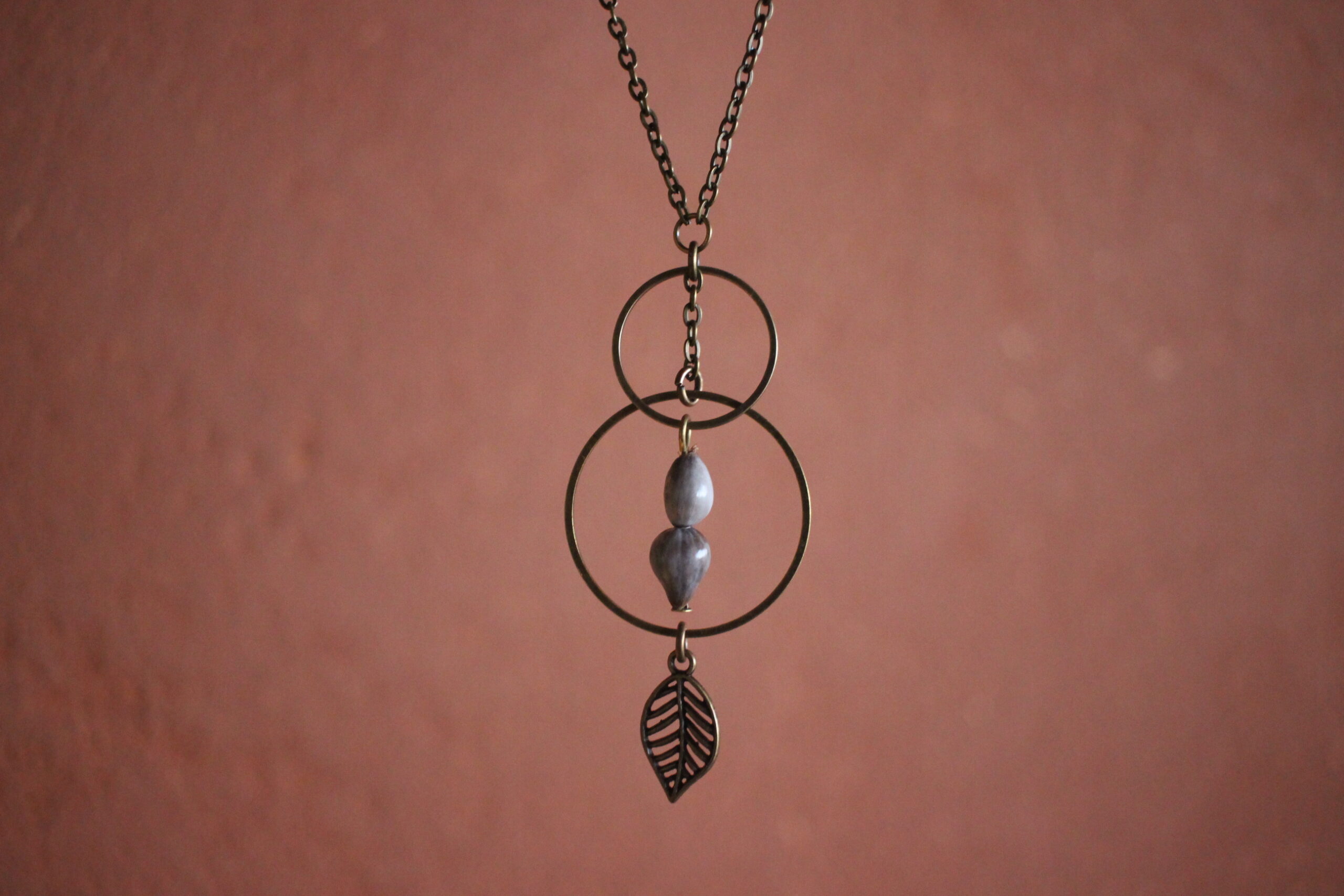 Collier Rond larmes de job et feuille