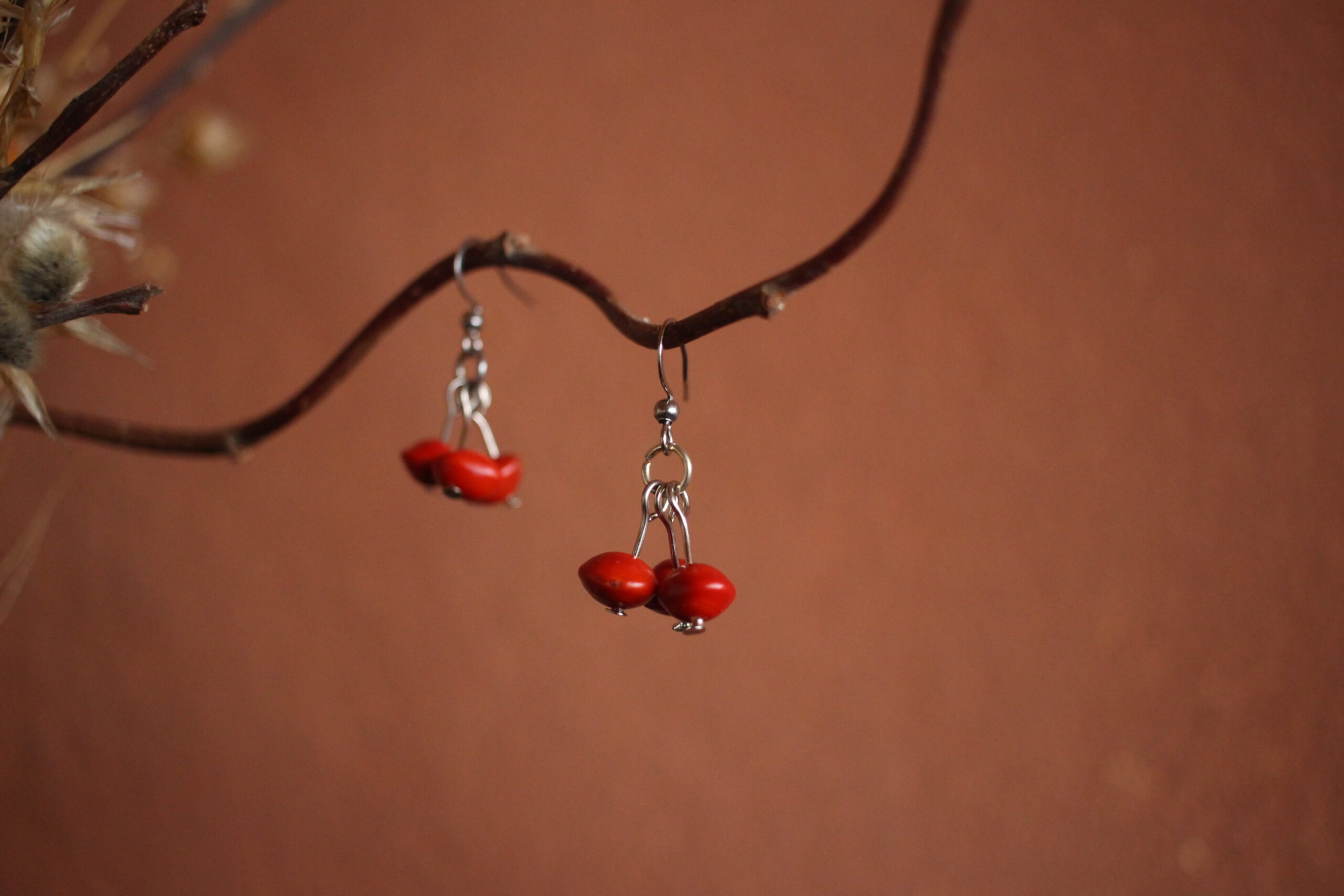 Boucles d'oreilles Trio rouge – Image 7