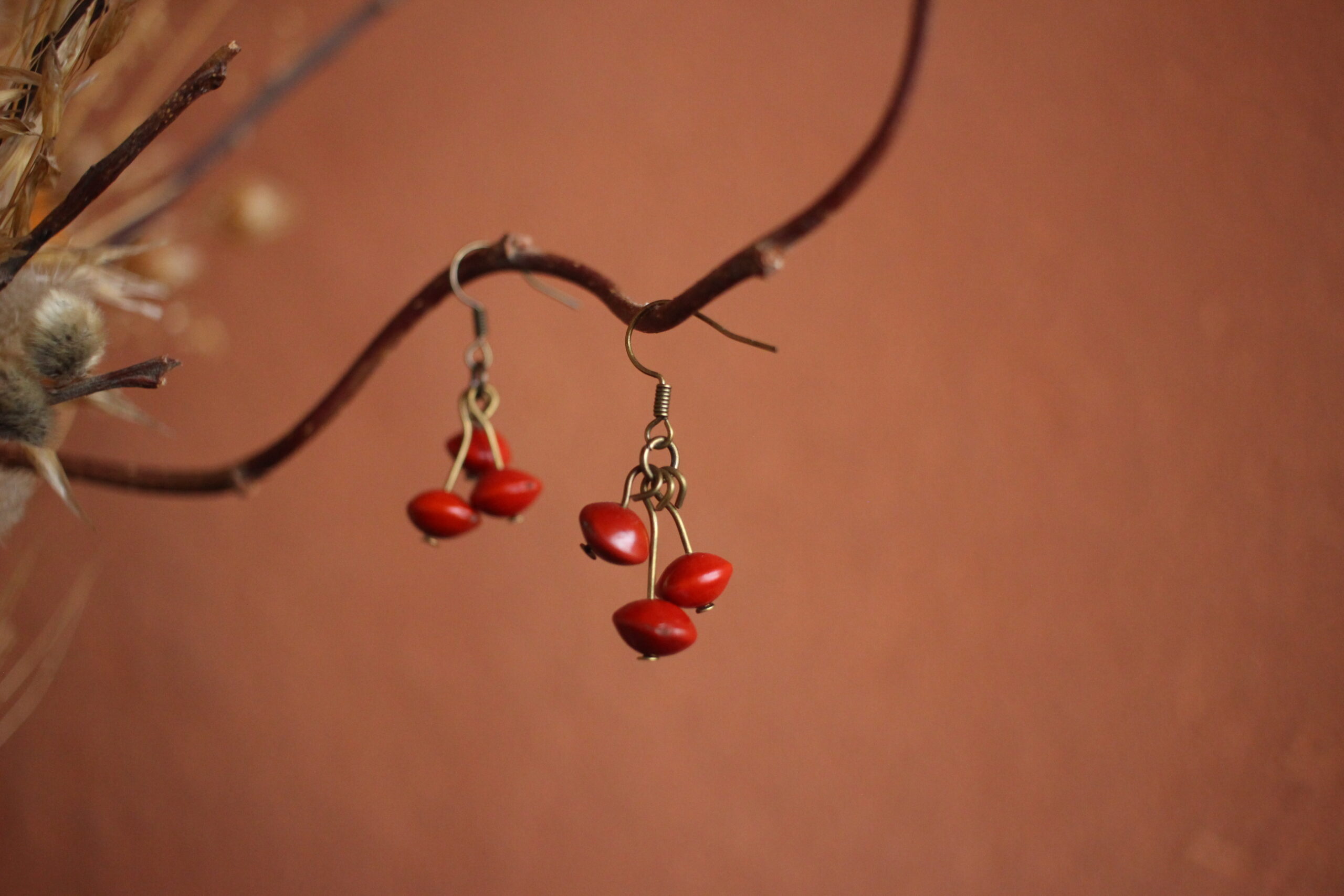Boucles d'oreilles Trio rouge – Image 4